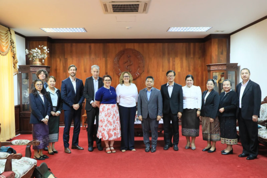 Lao Deputy Health Minister Meets ASSEA Delegation